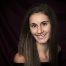 Aimee Glaeser’s headshot.