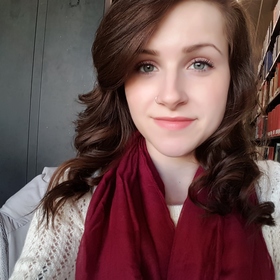 Marissa Meyer’s headshot.