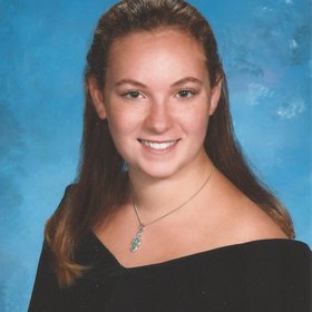 Caitlin Poller’s headshot.
