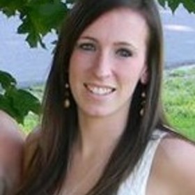 Jenna Bazdaric’s headshot.