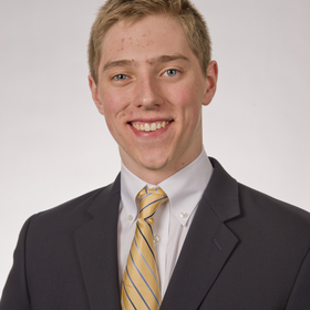 Taylor Kersteen’s headshot.