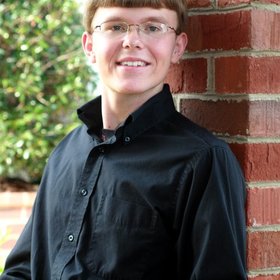 Wallace Panter’s headshot.