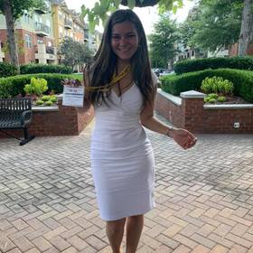 Alexandra E Steingaszner’s headshot.