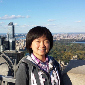 Leshi Wang’s headshot.