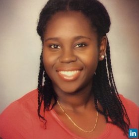 Laurel Warrell’s headshot.