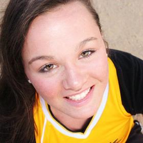 Lauren Youngs’ headshot.