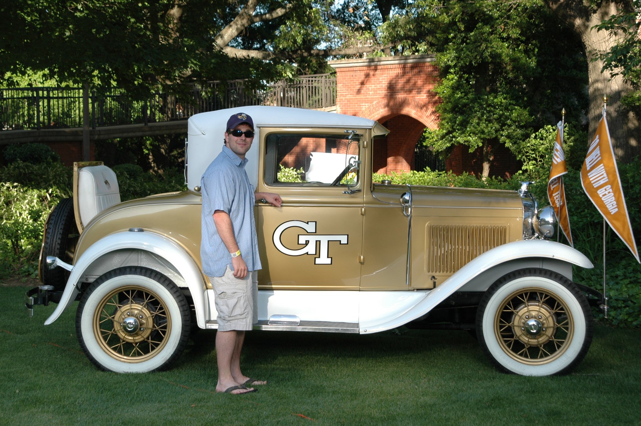 Placeholder headshot for Patrick Weaver.