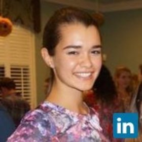 Naomi Ergun’s headshot.