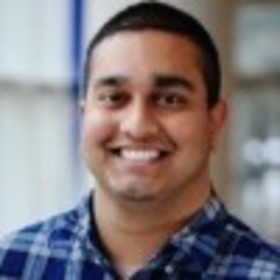 Aftab Dinani’s headshot.