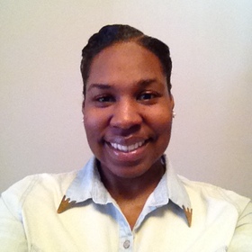 Lynteria Chambers’ headshot.