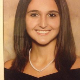 Amanda Boldin’s headshot.