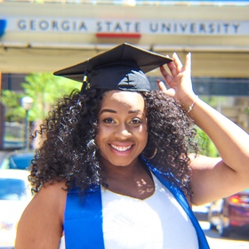 Lauren McDougal’s headshot.