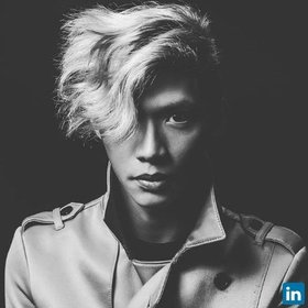 Carlos Alaras’ headshot.