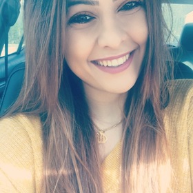 Shara Noori’s headshot.