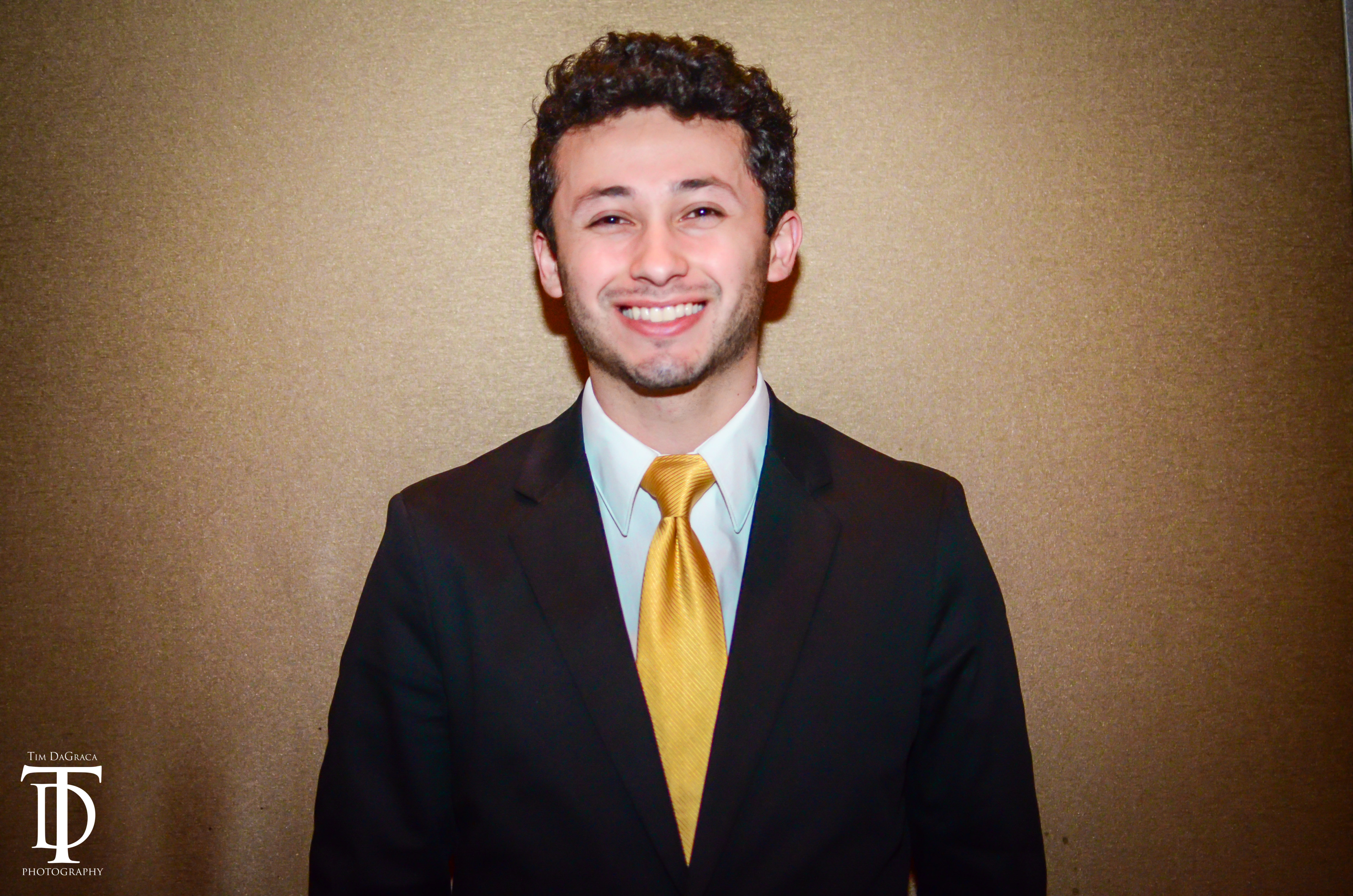 Placeholder headshot for Moises Araya.