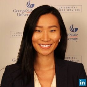 Esther Joung’s headshot.