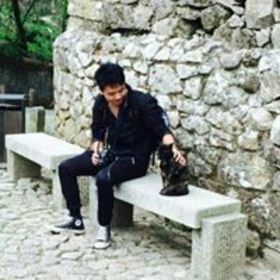 Qifan Guo’s headshot.