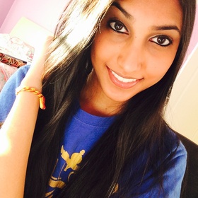 Padmini Mangray’s headshot.