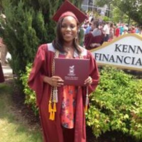 Amanda Grant’s headshot.