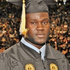 Sam Yarney’s headshot.