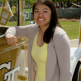 Arielle Perez’s headshot.