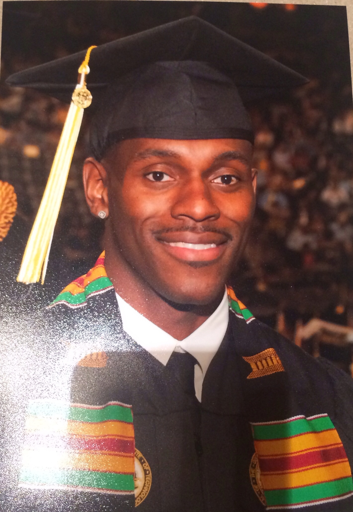 Placeholder headshot for Ernesto Trotman.