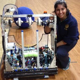 Komal Hirani’s headshot.