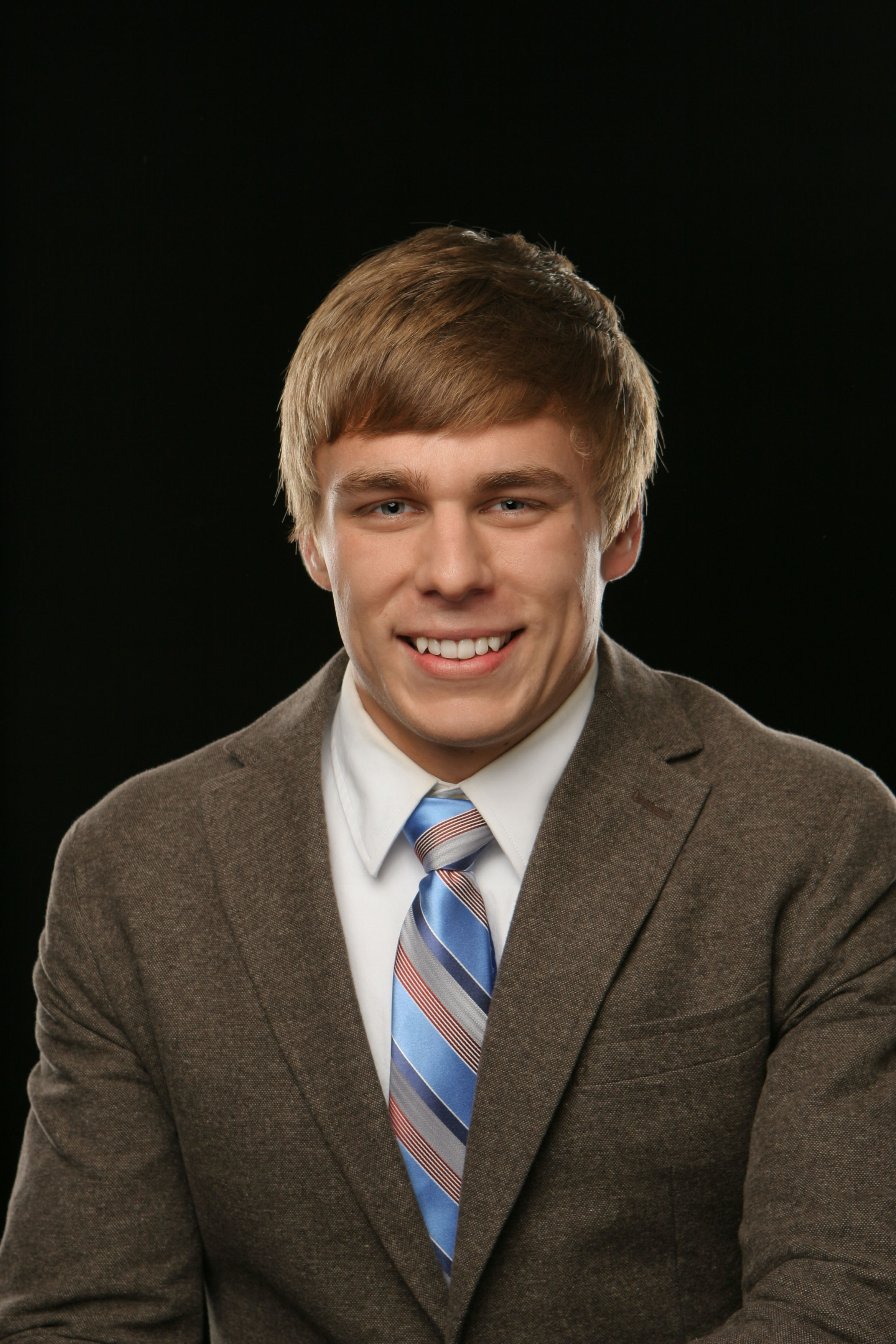 Placeholder headshot for Aaron Iles.