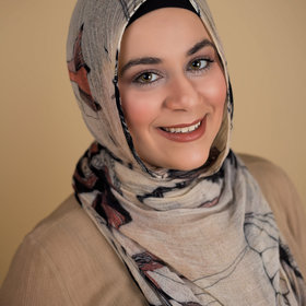 Rowan Hillou’s headshot.