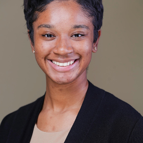 Aiyana Ross’ headshot.