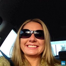 Amy Barrett’s headshot.