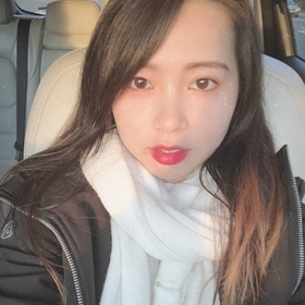 Trang Huynh’s headshot.