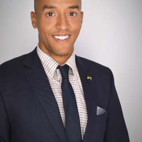 Issa Frampton’s headshot.