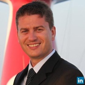 Jaroslaw Moleda’s headshot.