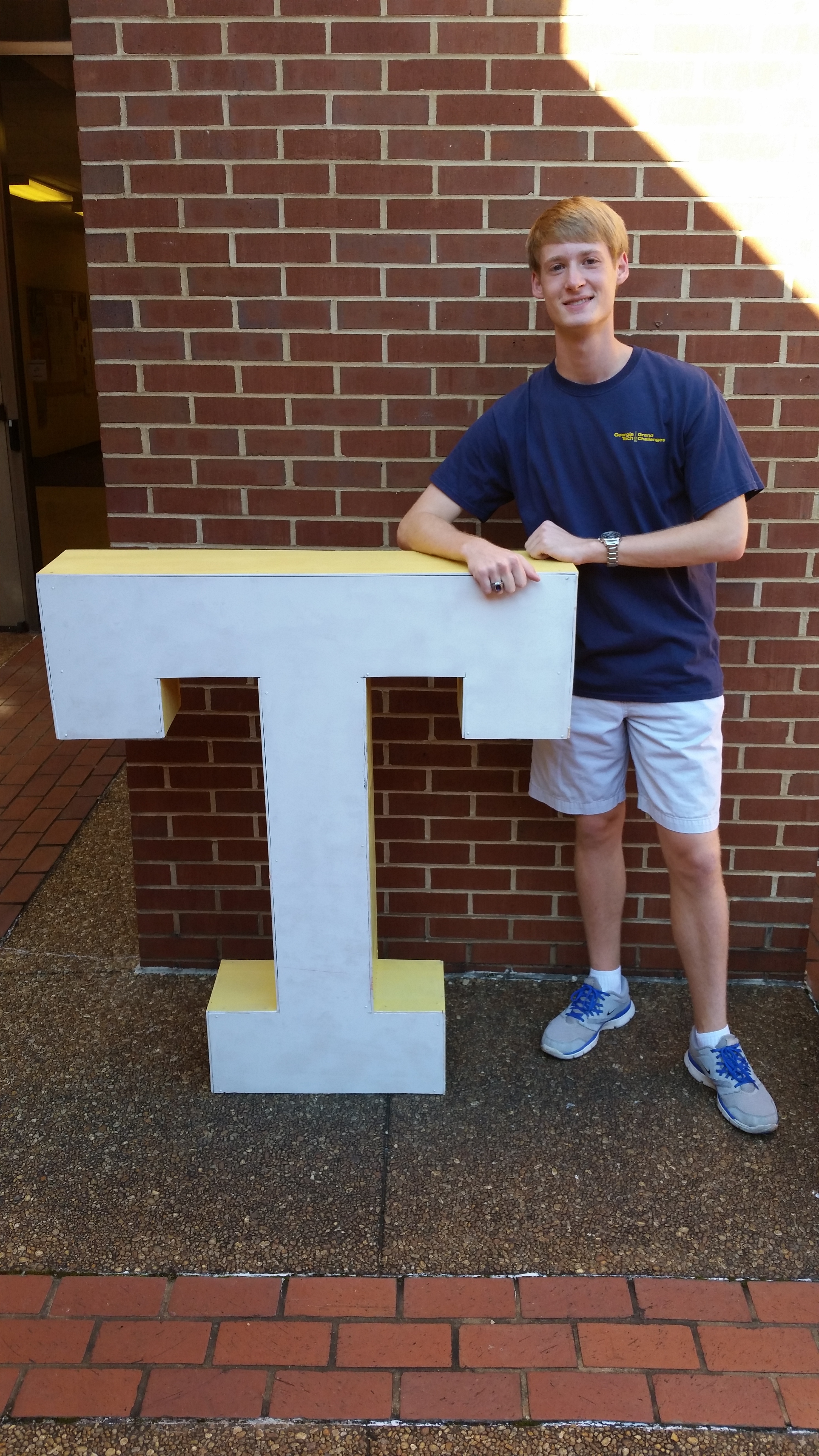 Placeholder headshot for Grayson Noah.