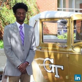 Omega Haileyesus’ headshot.