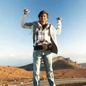 Bharathi Saravanabhavan’s headshot.