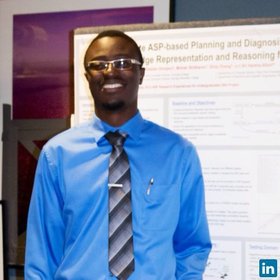 Olatide Omojaro’s headshot.