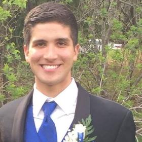 Victor Ribeiro Menezes’ headshot.