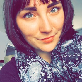 Hannah Langtry’s headshot.