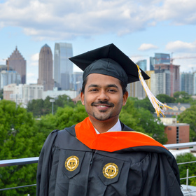 Zeeshan Khan’s headshot.