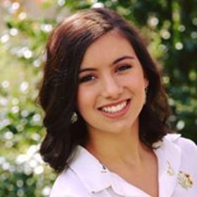 Courtney Queen’s headshot.