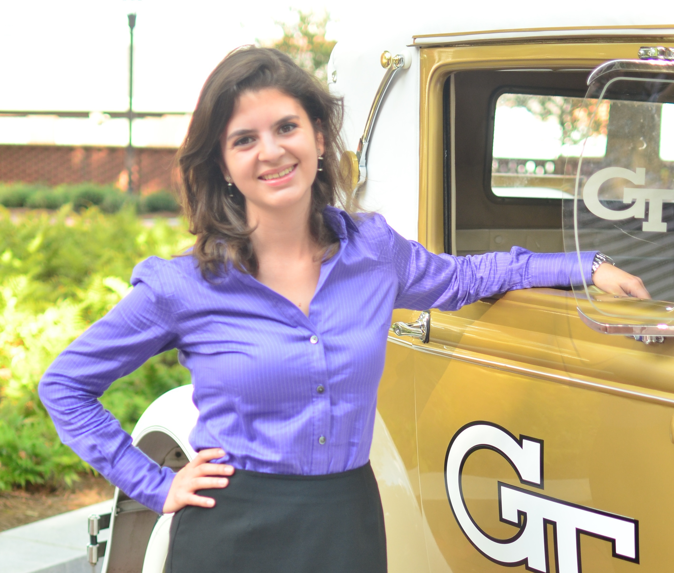 Placeholder headshot for Elisa Schrader Echeverri.