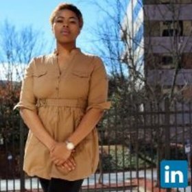 Ogechi Ofodu’s headshot.