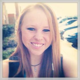 Amanda Marshall’s headshot.