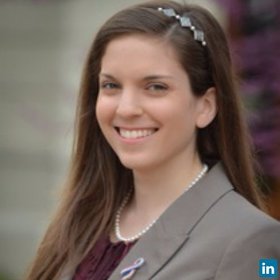 Alix Crook’s headshot.