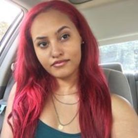 Mia Howard’s headshot.