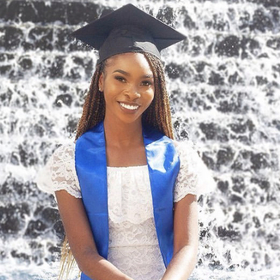 Abigail Linton’s headshot.