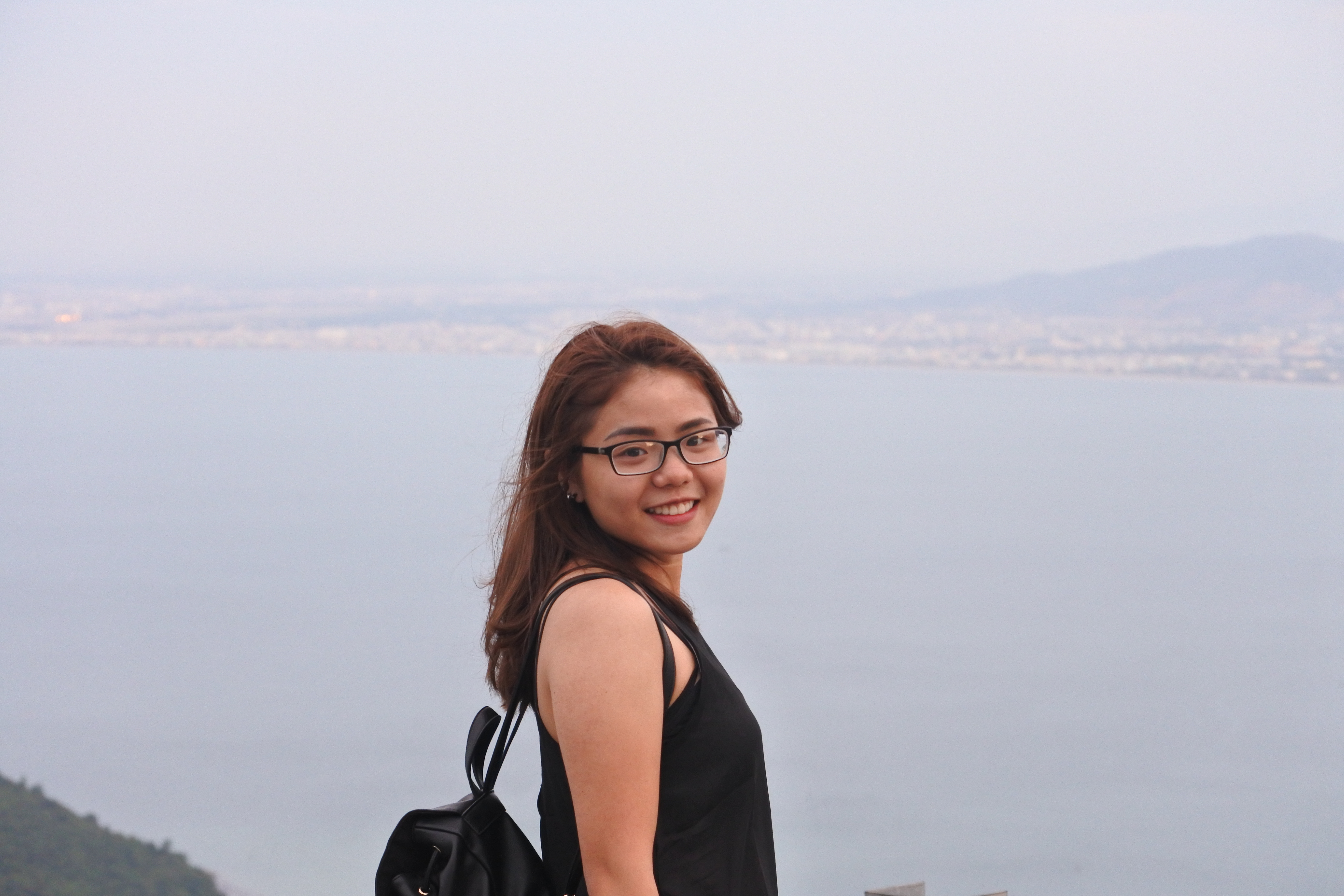 Placeholder headshot for Uyen Le.