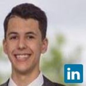 Dakota Reynolds’ headshot.